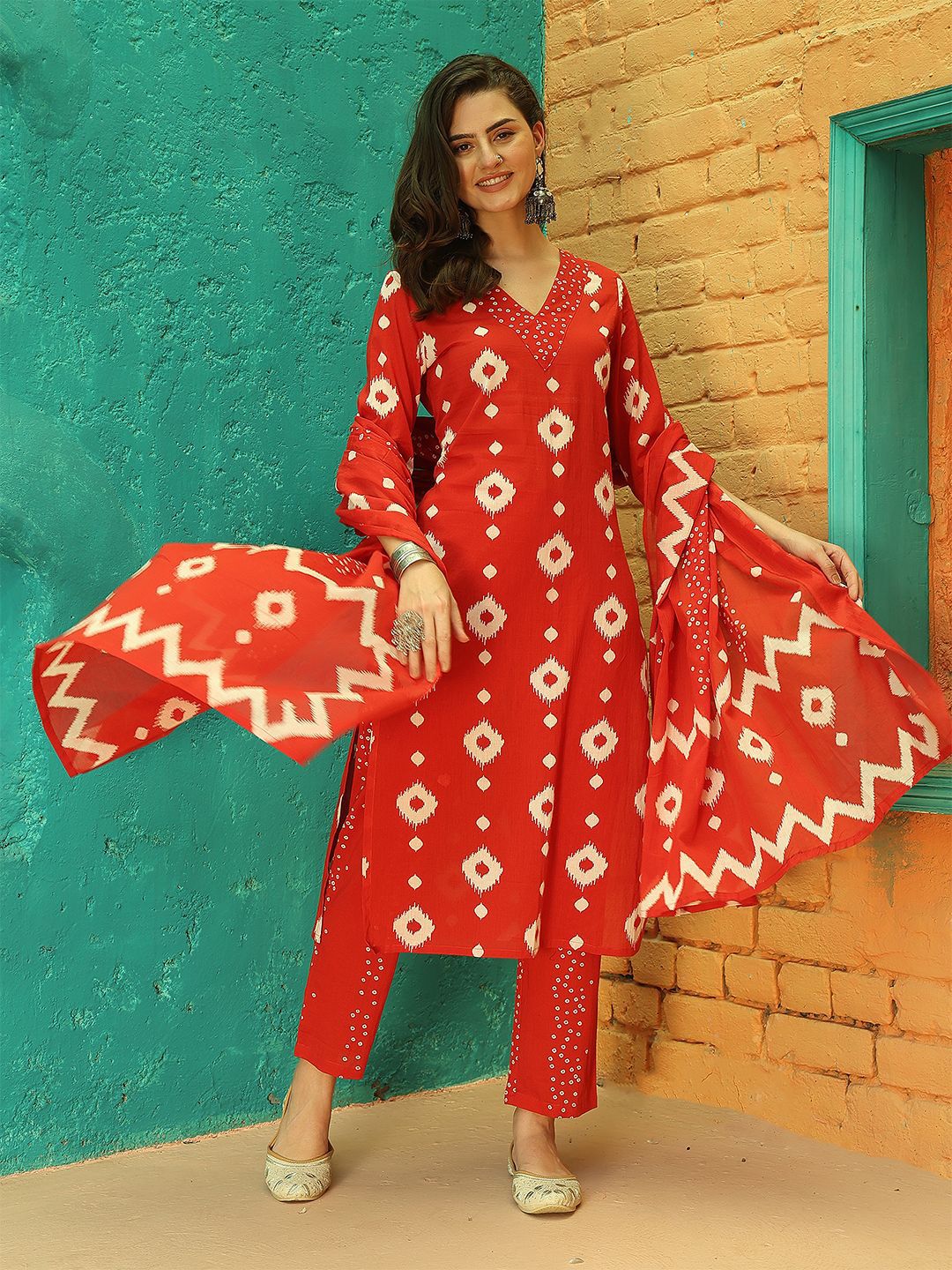 Anouk Rustic Women Bandhani Printed Cotton Kurta with Trousers & Dupatta