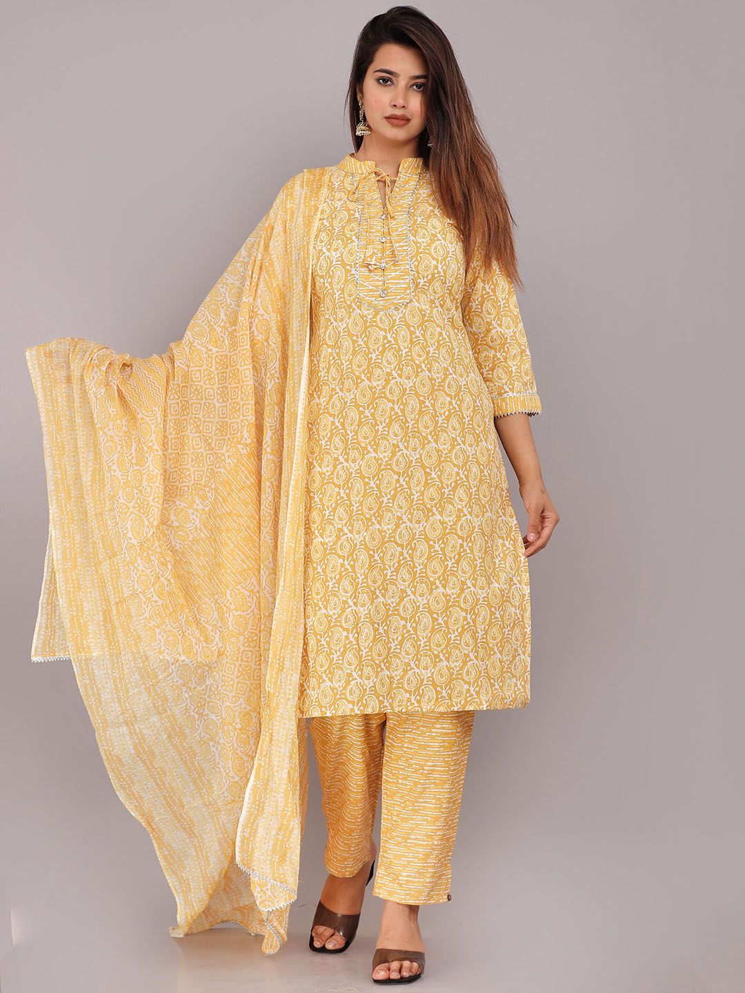 OH MI DIOS Women Paisley Printed Regular Pure Cotton Kurta With Pyjamas & Dupatta
