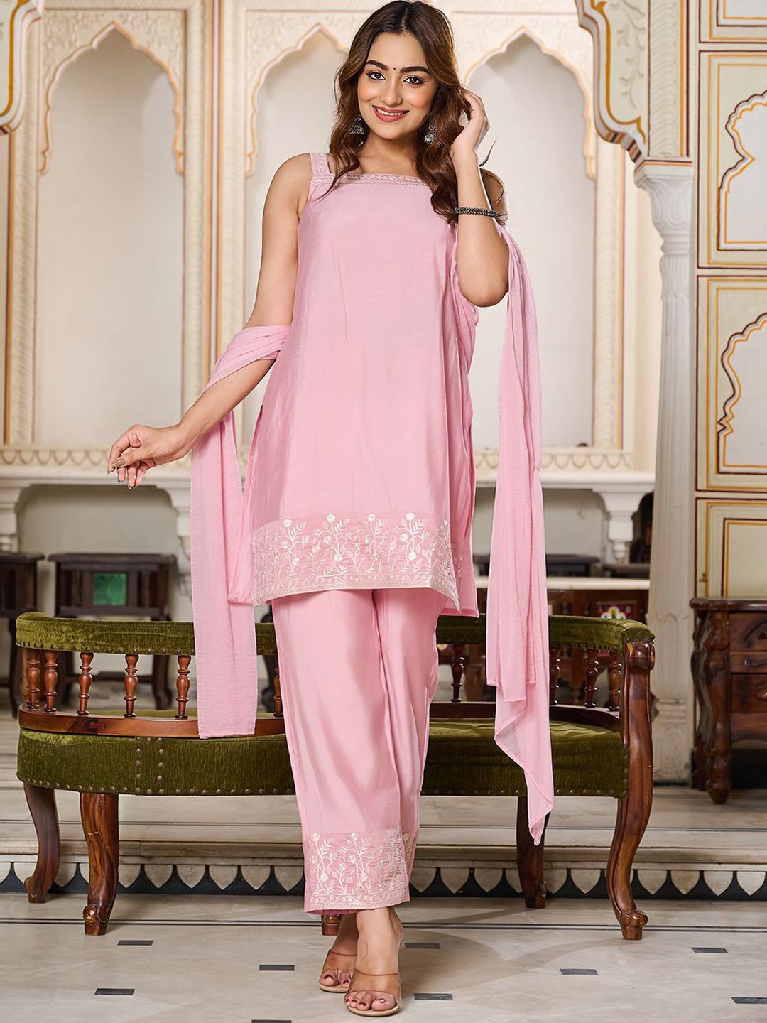 Moda Rapido Women Regular Kurta with Trousers & With Dupatta