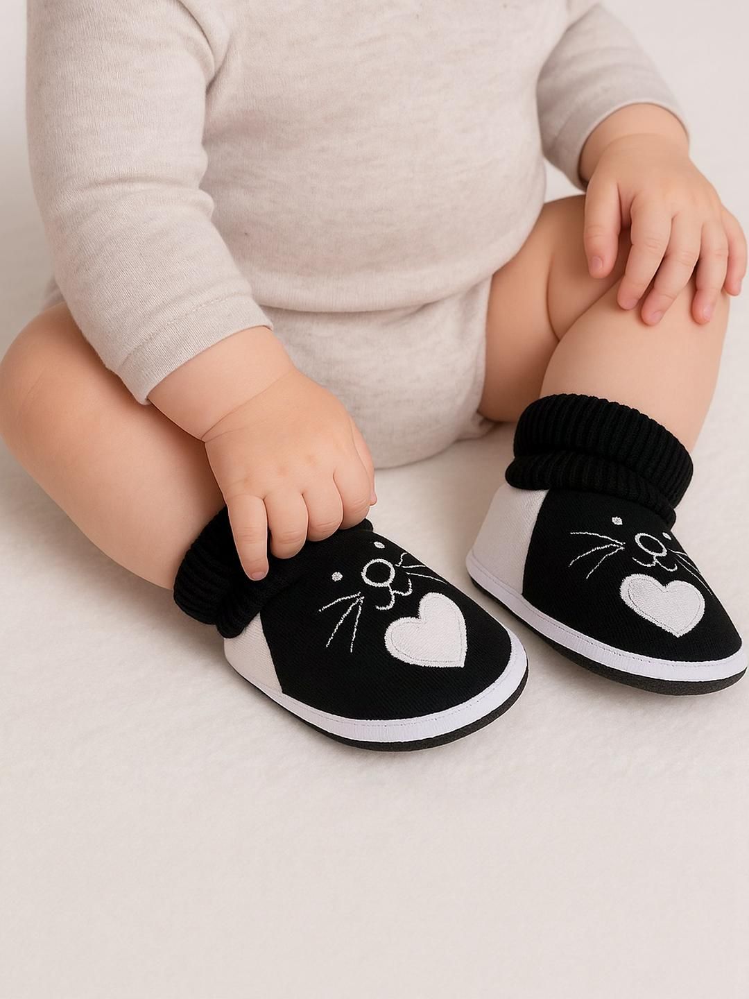 ONFEET Kids-Unisex Black Cotton Booties-picture-31