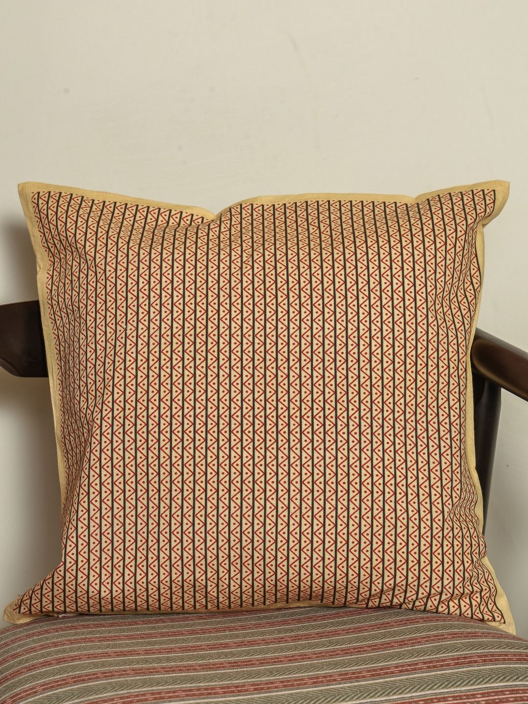 sangria Myntra Elegant Homes Vintage Garden Brown & Red Printed Cotton Square Cushion Cover-picture-38