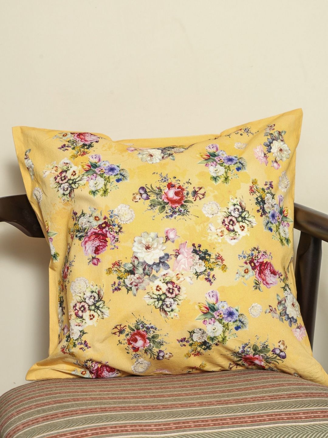 sangria Myntra Elegant Homes Vintage Garden Yellow Floral Printed Cotton Square Cushion Cover-picture-22