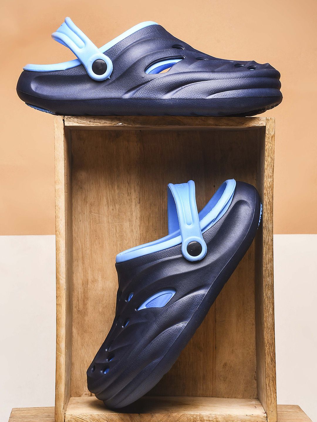 BERSACHE Men Clogs-picture-38