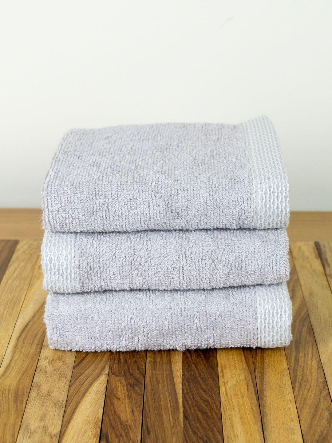 Myntra Elegant Homes 3 Pieces Grey Organic Bamboo 550 GSM Face Towels-image-4
