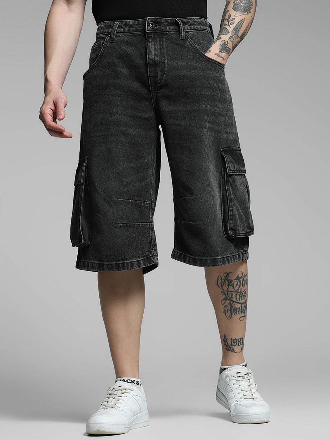 Jack & Jones Men Loose Fit High-Rise Cargo Shorts-picture-27