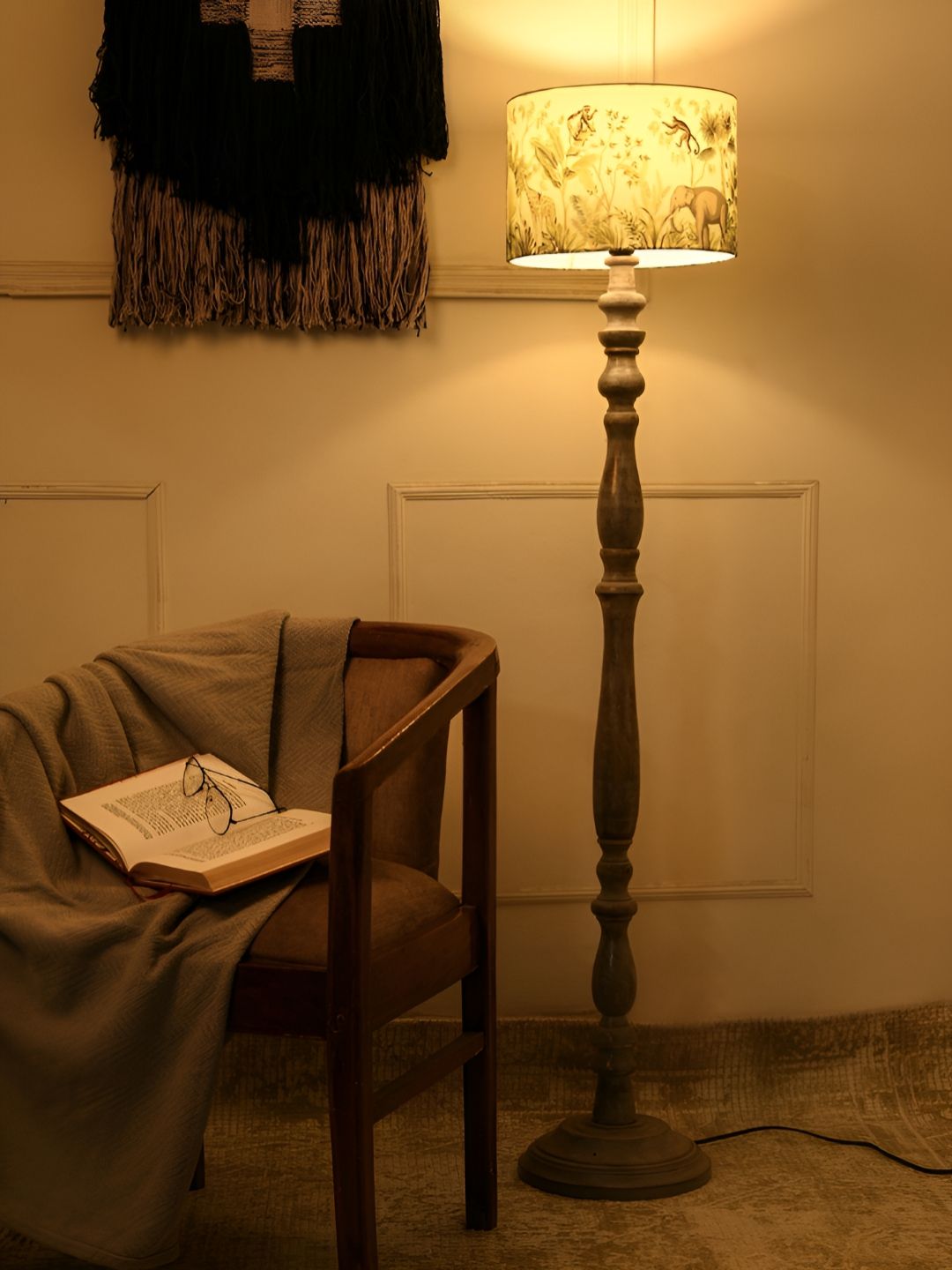 green girgit Grey & White Printed Wooden Cylinder Shaped Floor Lamp-picture-16