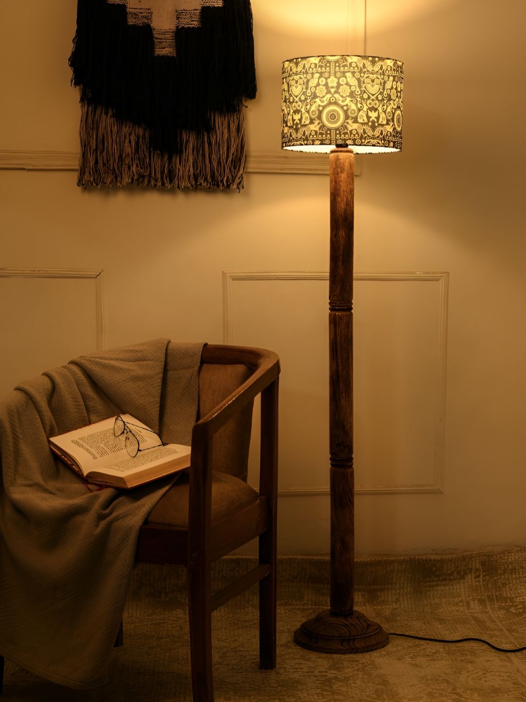 green girgit White & Brown Printed Cylindrical Shaped Wooden & Jute Drum Floor Lamp-image-30