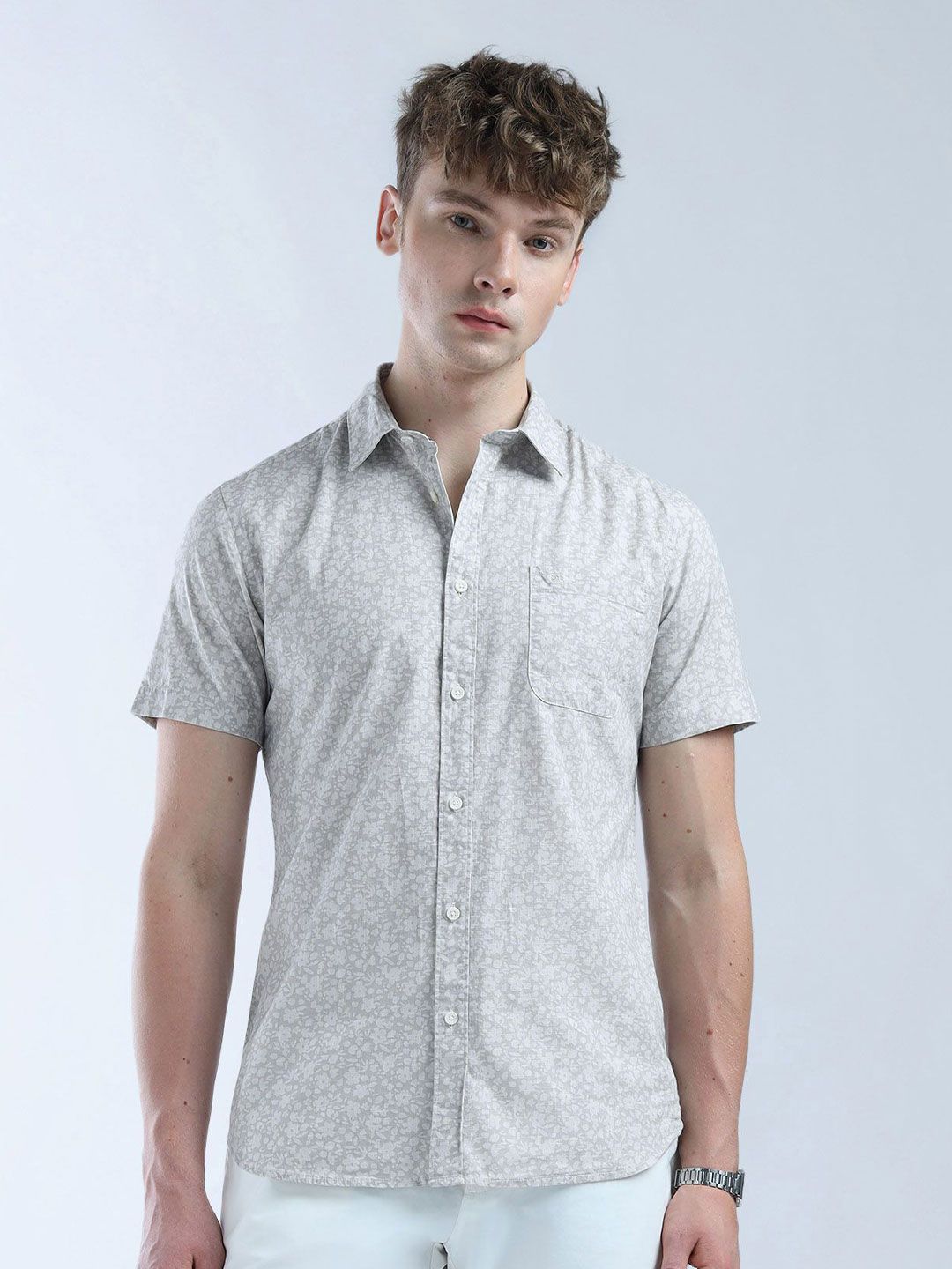 Flying Machine Men Essentials Spread Collar Floral Printed Cotton Casual Shirt-picture-37