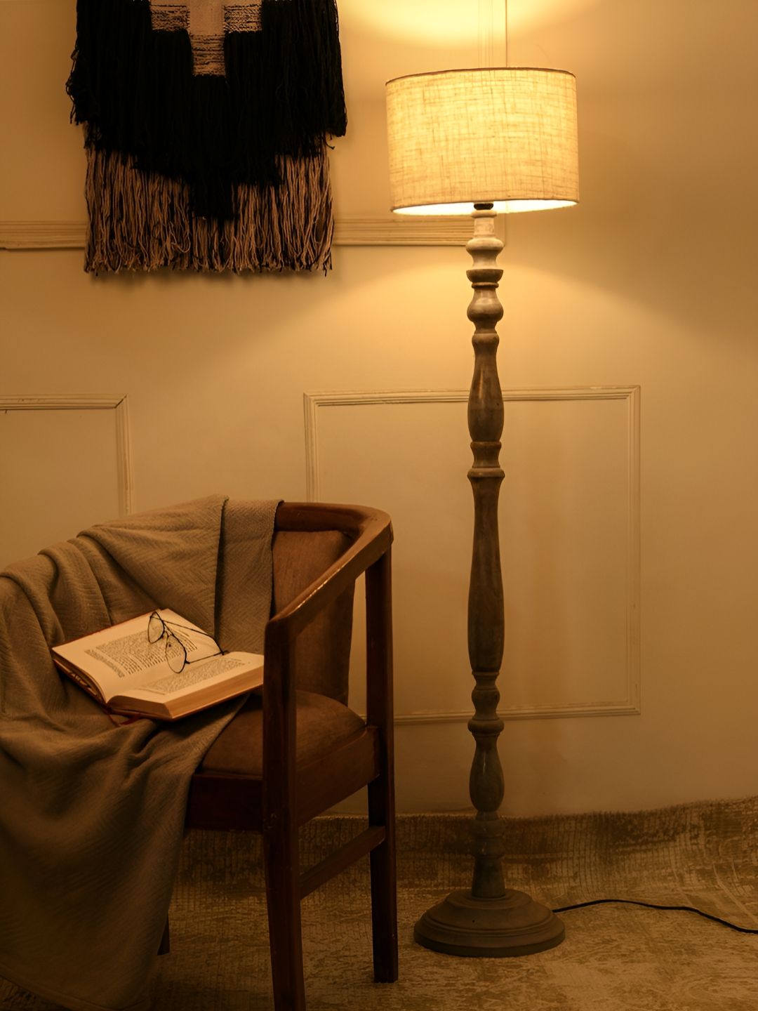 green girgit Grey & White Wooden Cylinder Shaped Floor Lamp-picture-17