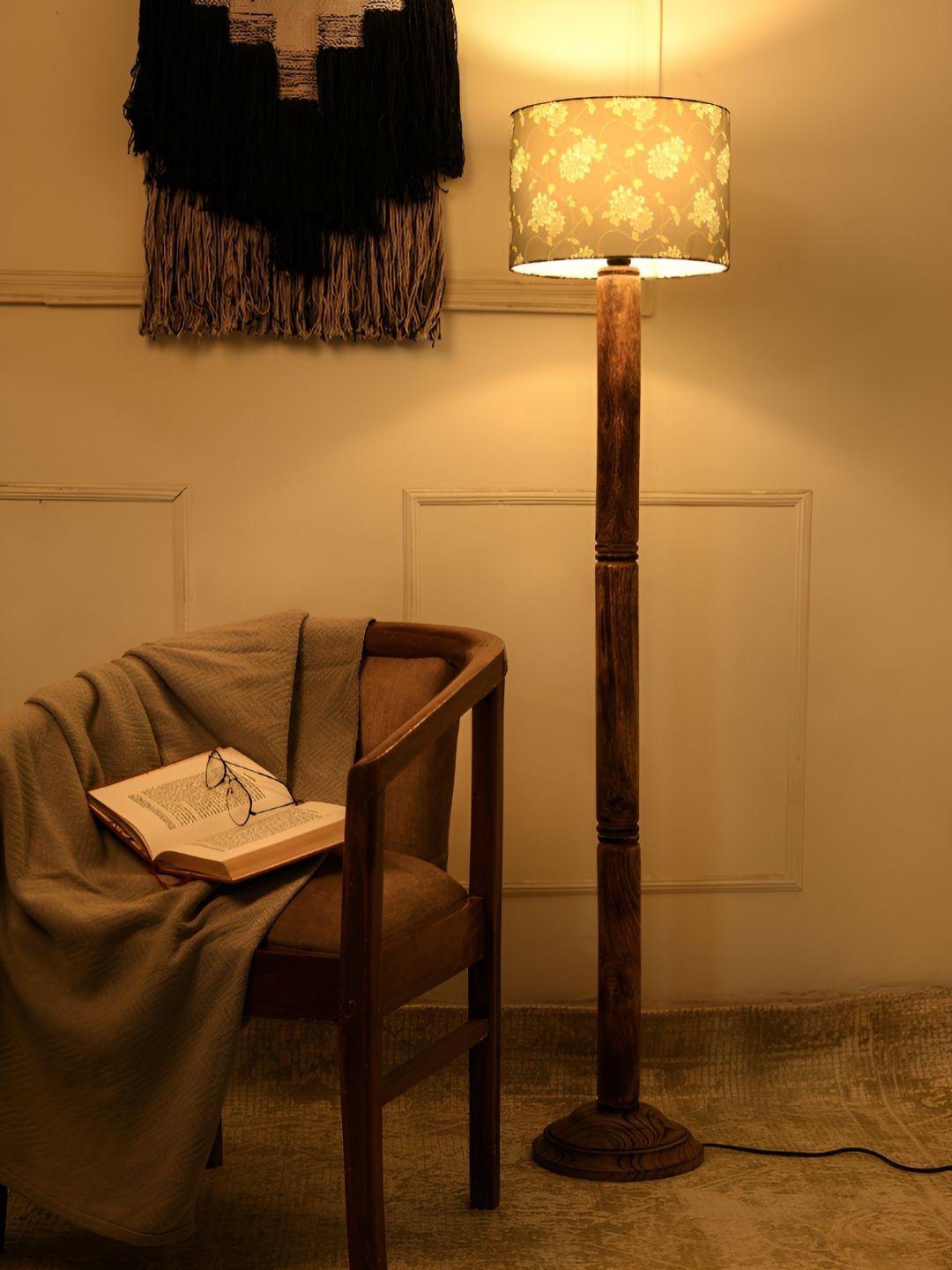 green girgit Brown & White Floral Printed Wooden Frustum Shaped Drum Floor Lamp-image-28