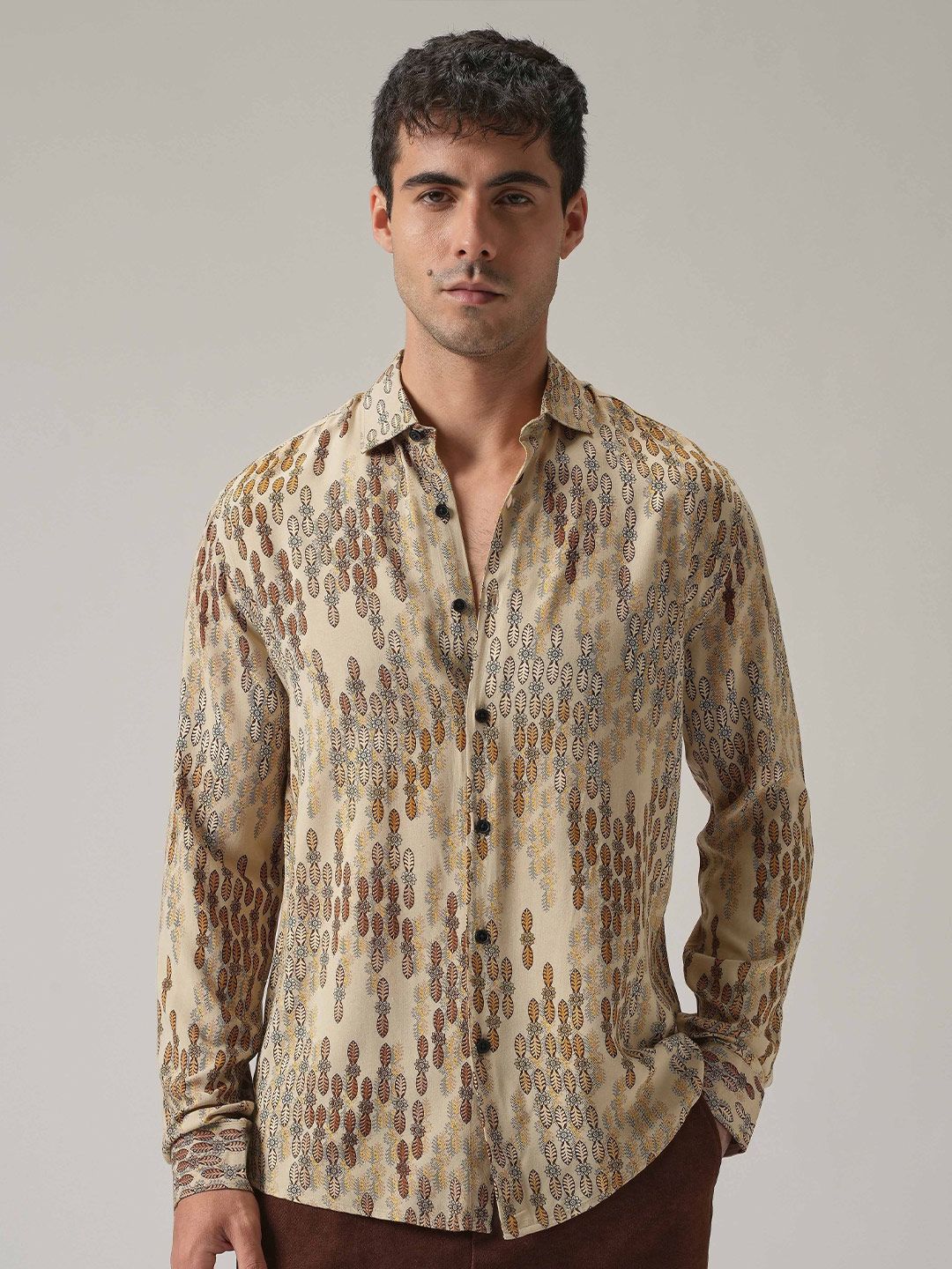 Banana Club Men Ethnic Motifs Printed Classic Slim Fit Opaque Cotton Casual Shirt-picture-13