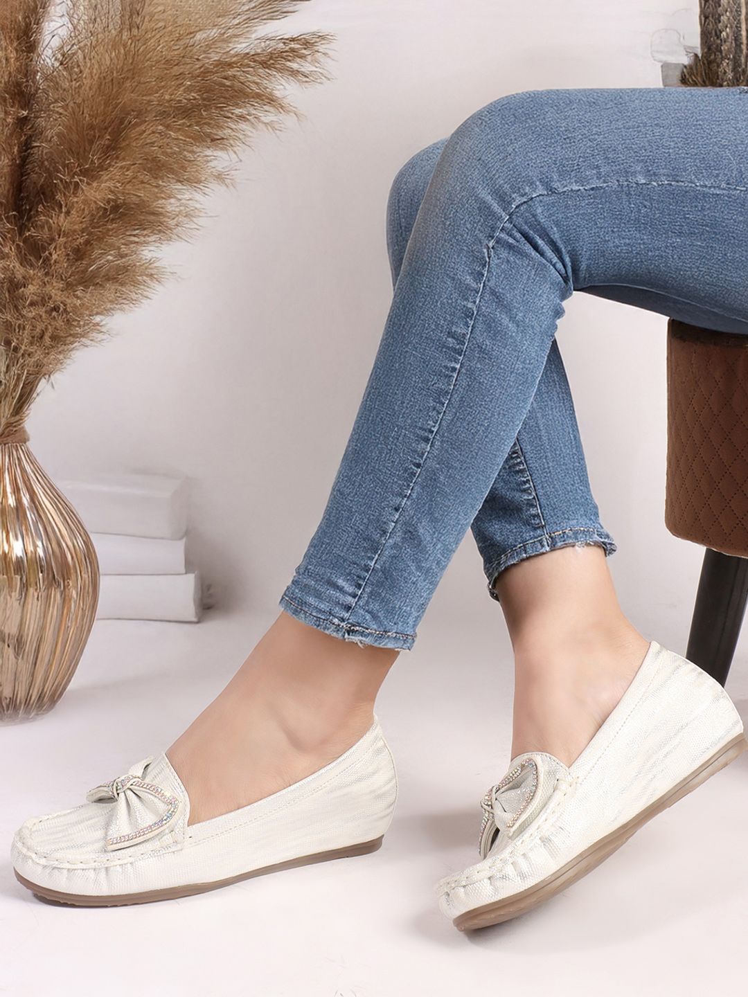 Carlton London Women Textured Slip-On Sneakers-picture-41