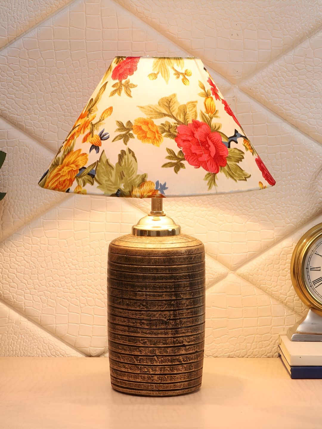 BrightDaisy White Printed Terracotta Frusturical Shaped Table Lamp-image-5