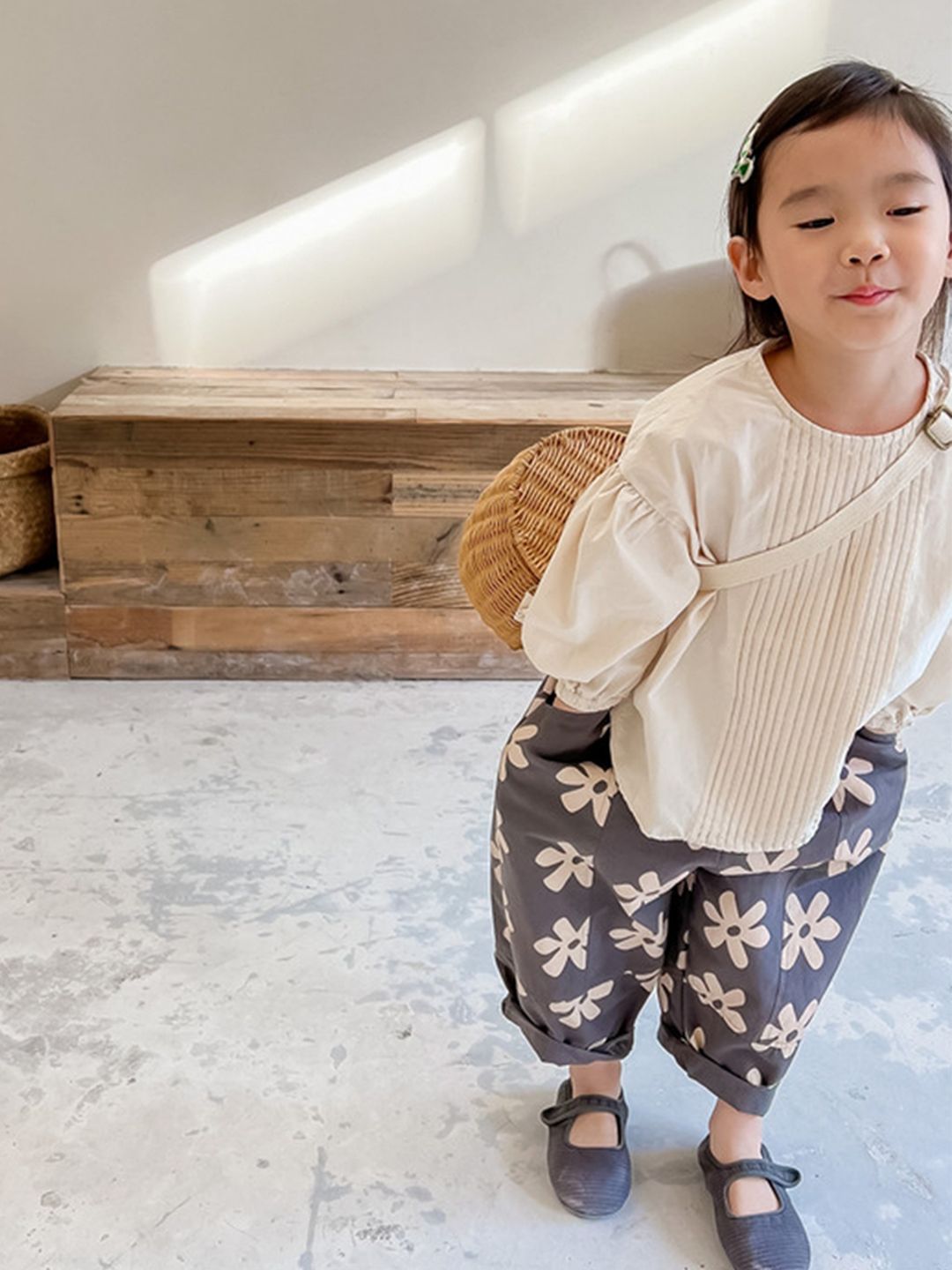 LULU & SKY Girls Printed Loose Fit High-Rise Joggers Trousers-picture-31