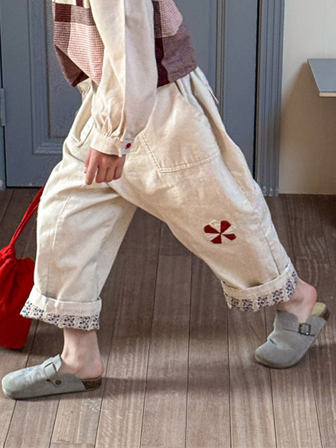 LULU & SKY Girls Straight Fit High-Rise Joggers Trousers-picture-41