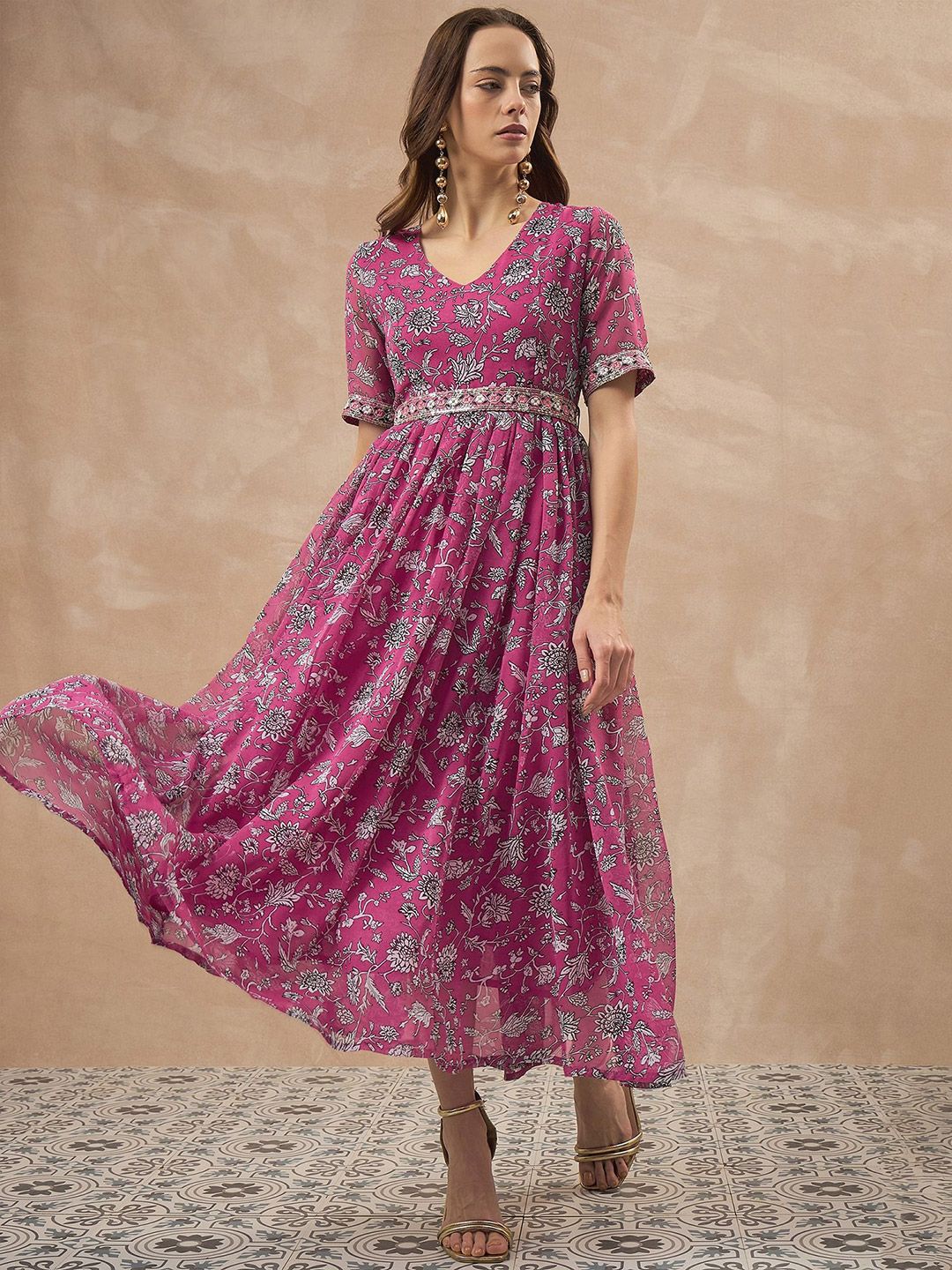 all about you Women Floral Printed Georgette Fit & Flare Maxi Dress