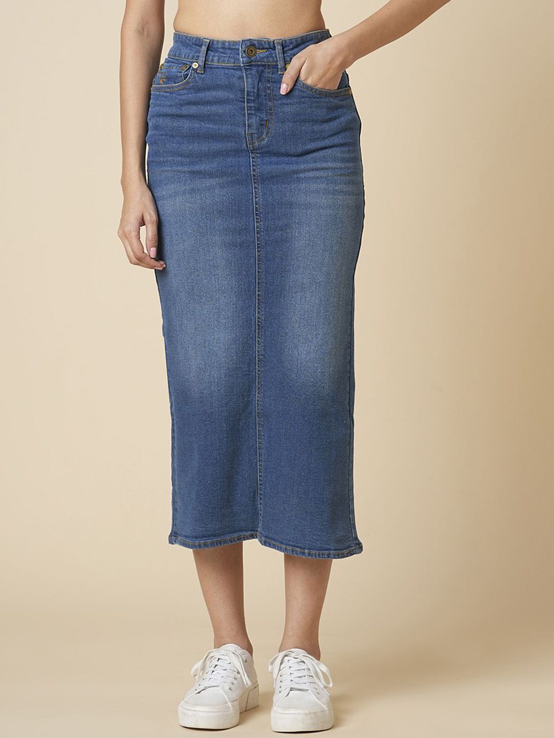 Chemistry Denim Midi Pencil Skirt-picture-42