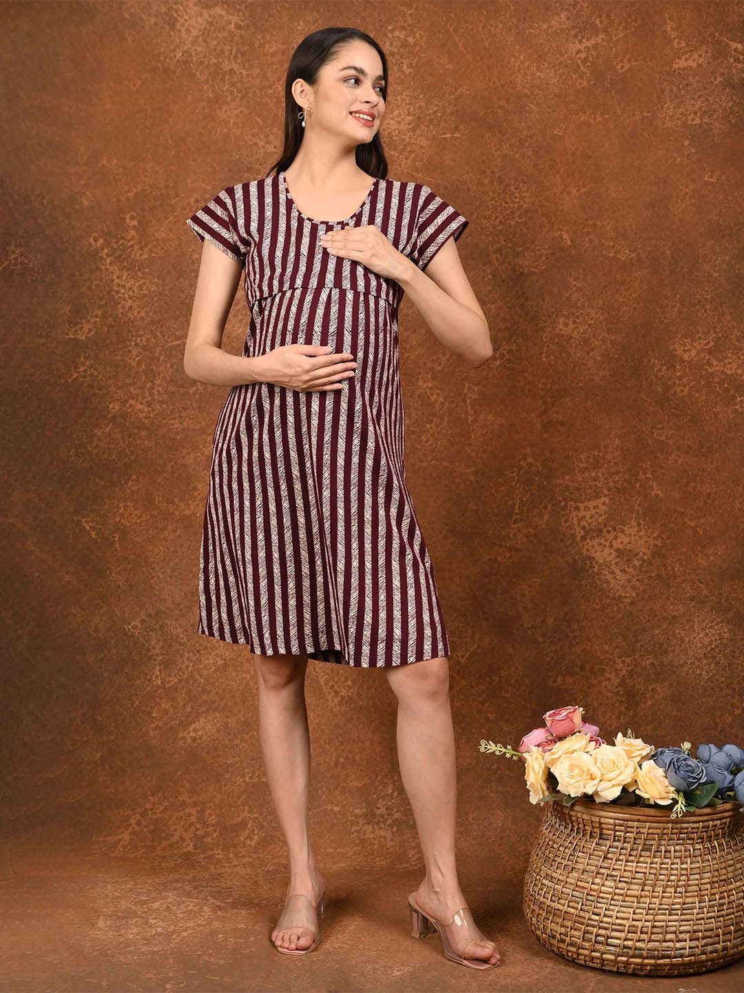 GOLDSTROMS Striped Maternity Shift Dress-picture-38