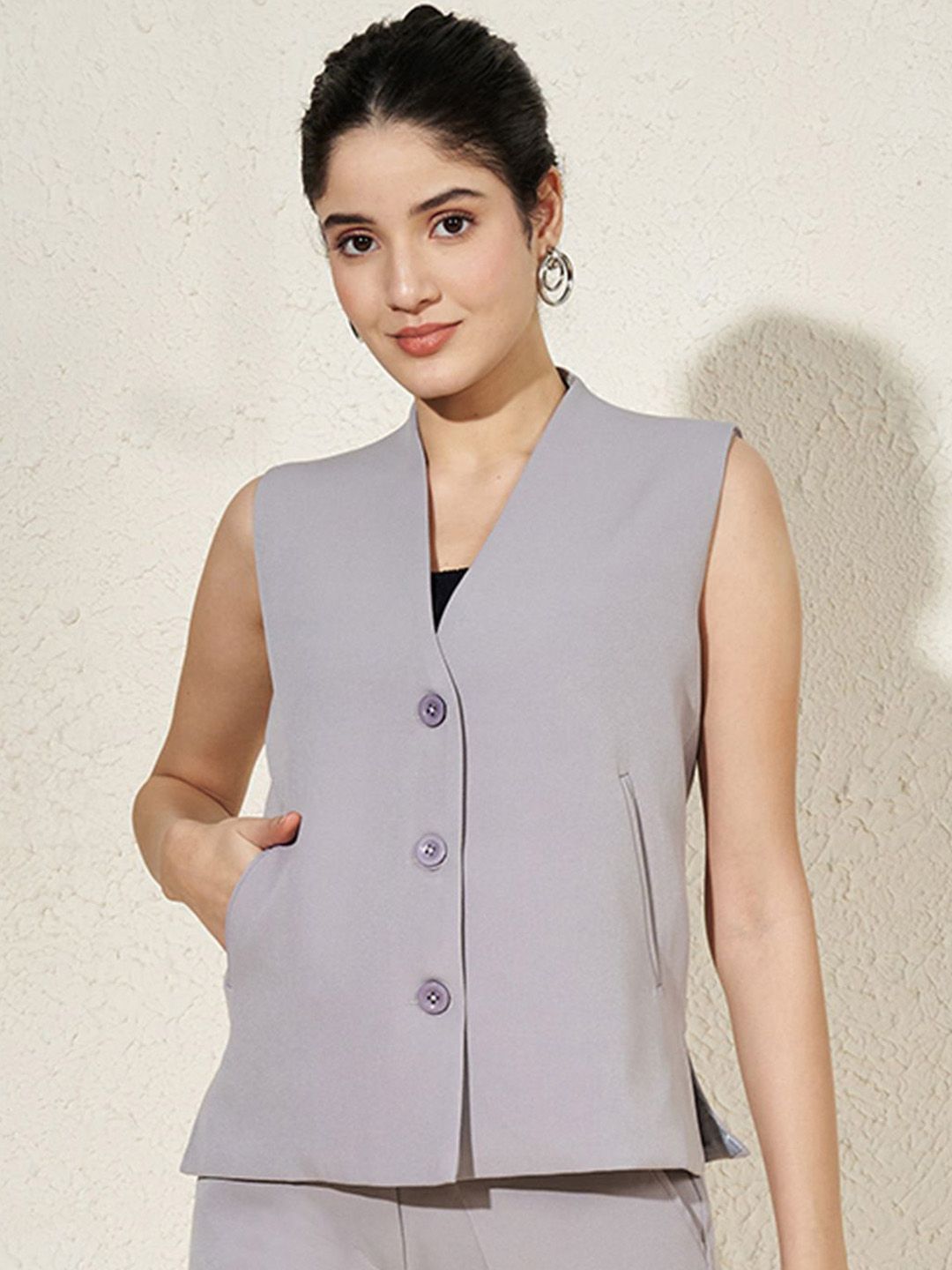 BRINNS V-Neck Waistcoat-picture-32