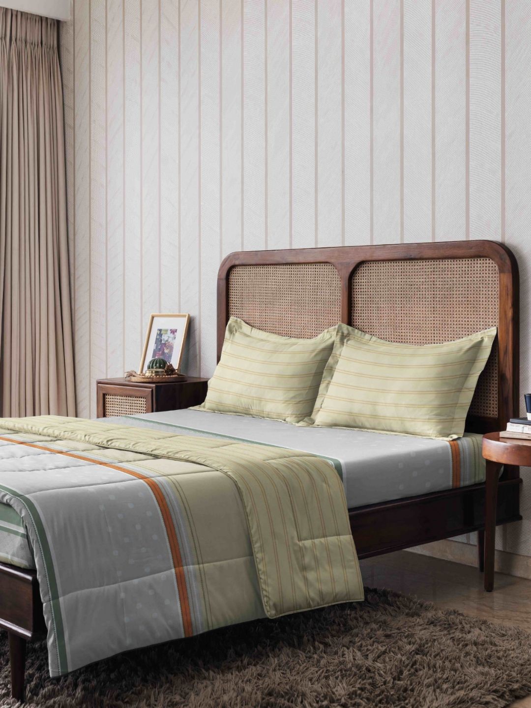 The Happy Pod Floral Pure Cotton King Bedding Set -Comforter Bedsheet & 2 Pillow Covers-picture-30