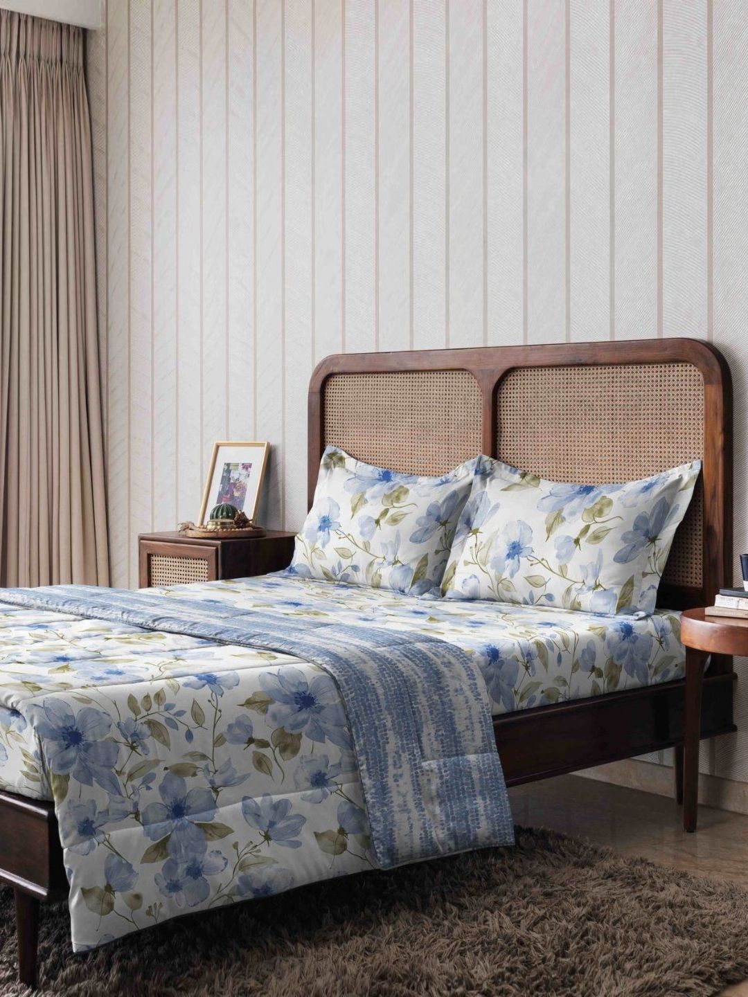 The Happy Pod Blue & White Floral Pure Cotton King Bedding Set-picture-24