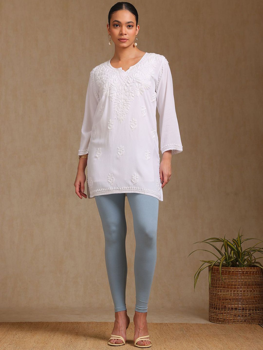 Soch Women Mid-Rise Ankle-Length Leggings-image-49