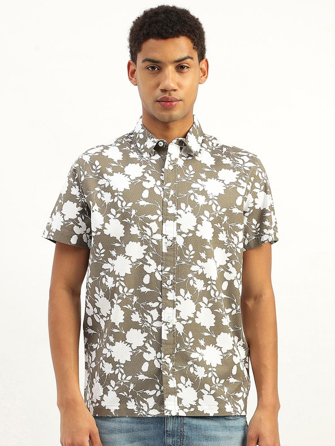 United Colors of Benetton Men Floral Opaque Printed Casual Shirt-picture-32