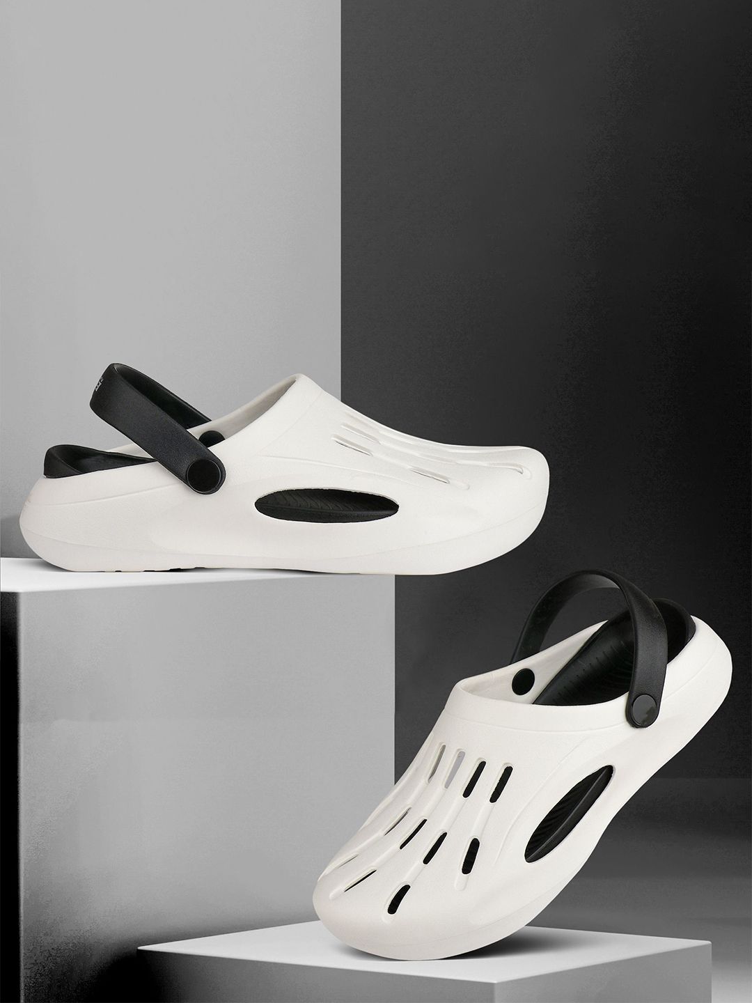 VOKLINE Men Self Design Clogs Sandals-picture-16