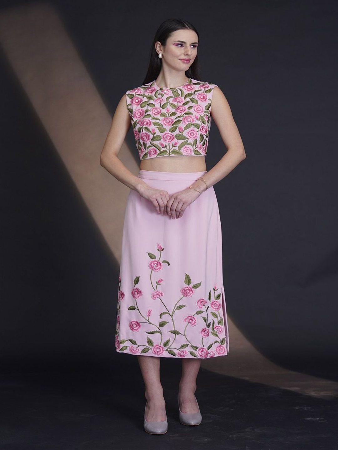 Parneet Gujral Floral Print Crepe Crop Top-picture-30