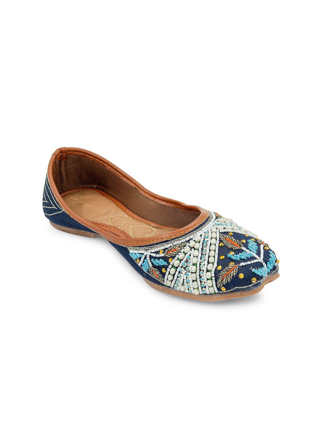 Sangria Women Embellished Mojaris-picture-11