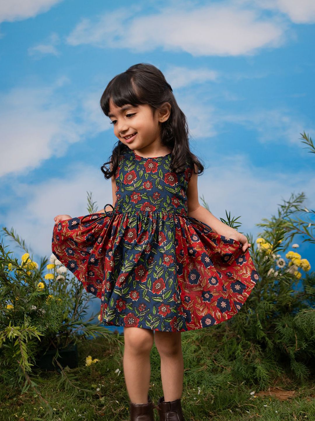 VASTRAMAY Girl Floral Print Round Neck Sleeveless Fit & Flare Dress-picture-30
