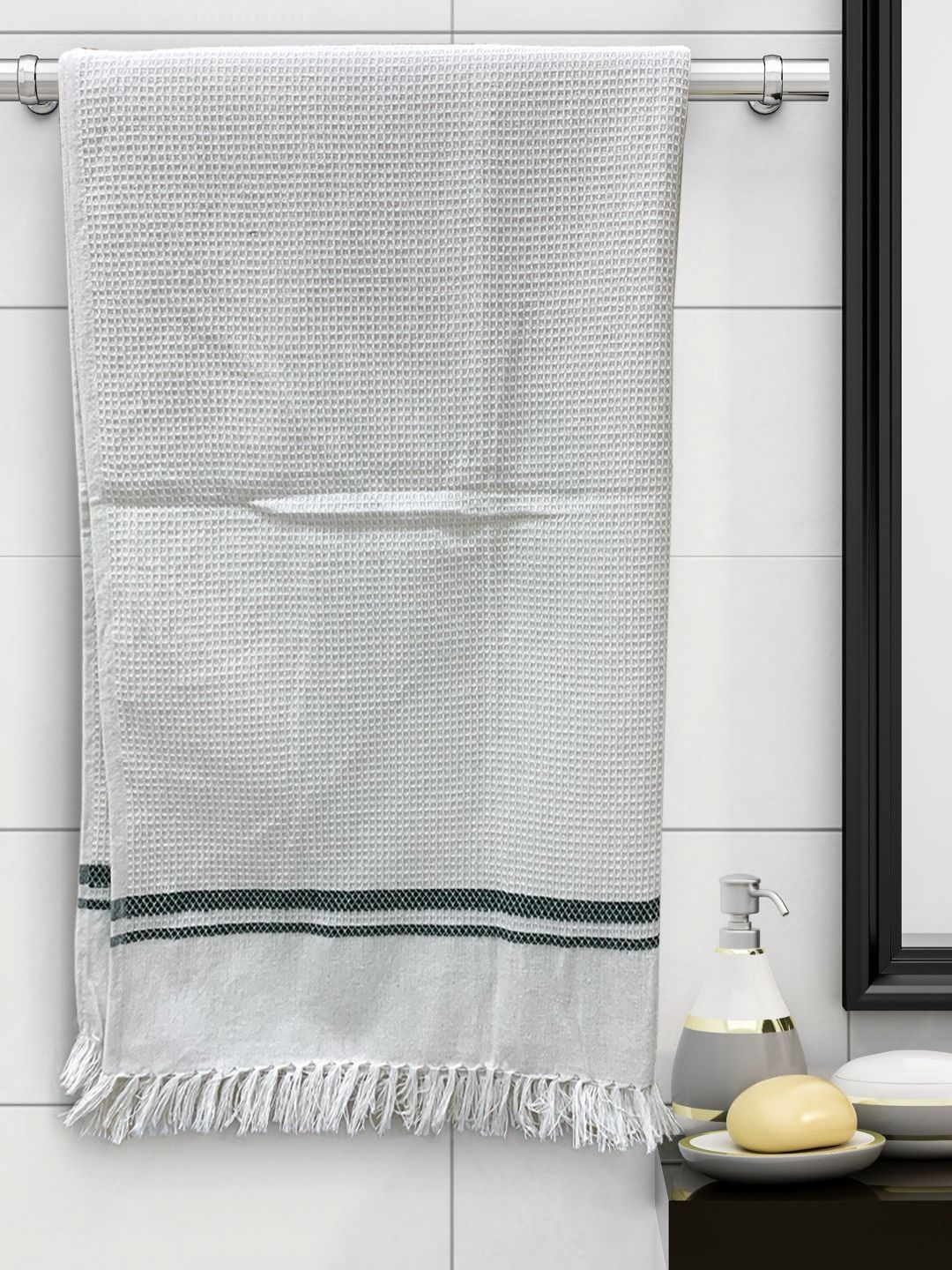 Aura White & Green 1 Cotton 210 GSM Bath Towel-picture-26
