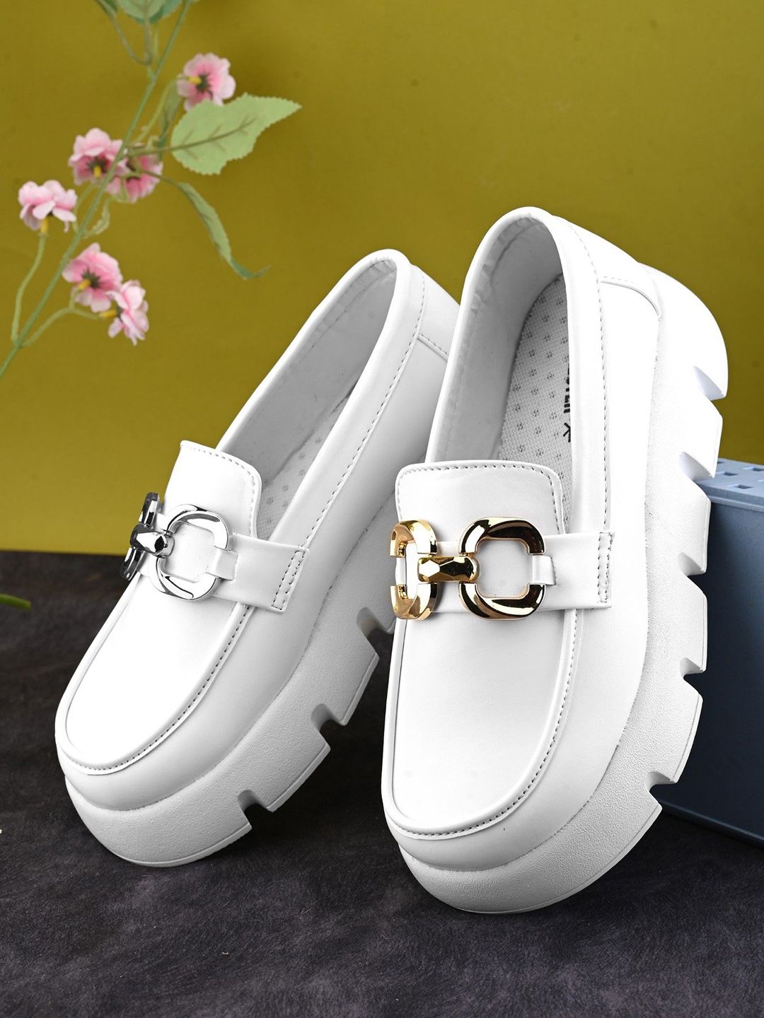 ROADSTER Women Buckle Mocassin-picture-18