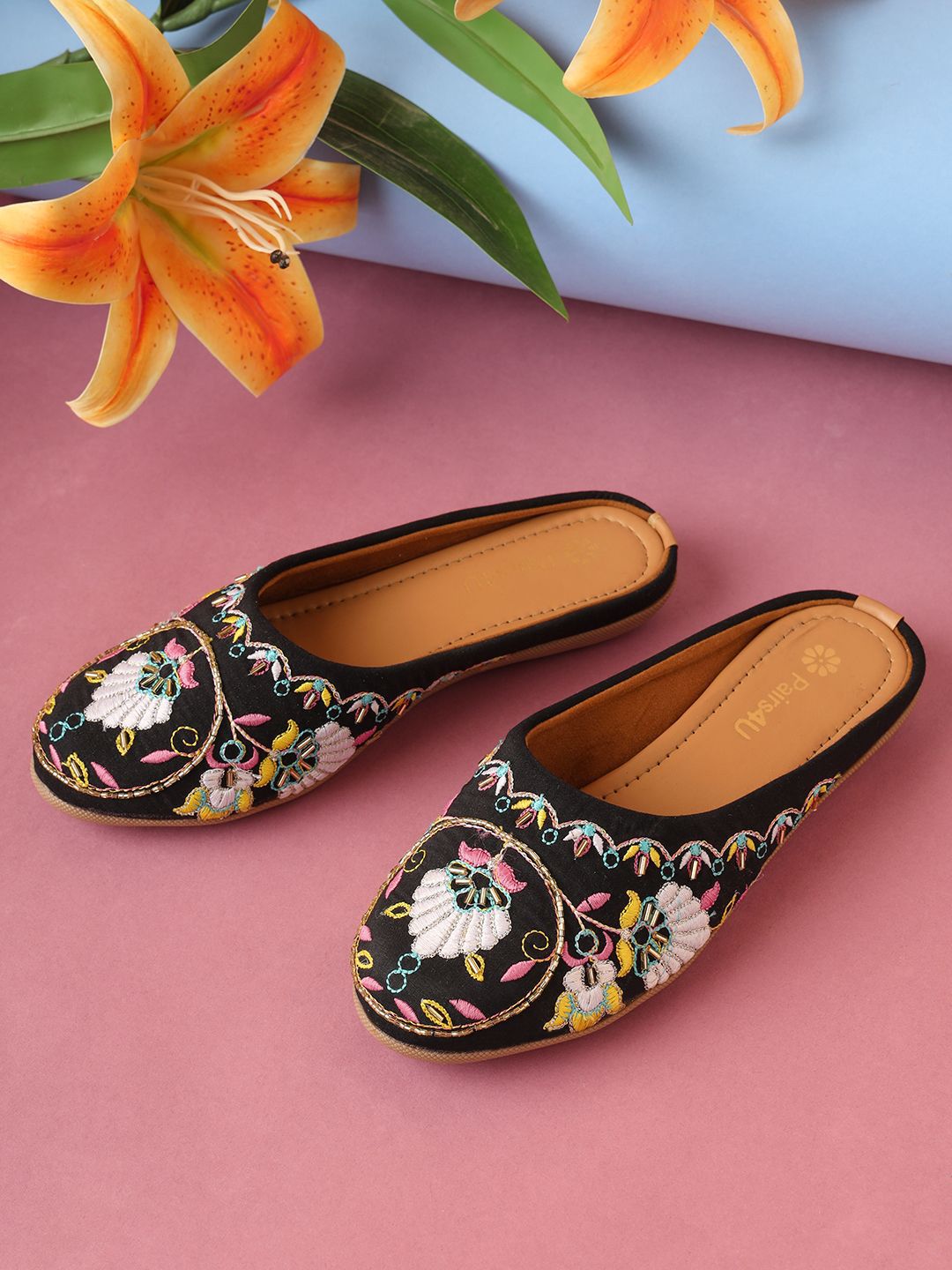 Pairs4U Women Embroidered Mojaris Flats-picture-16