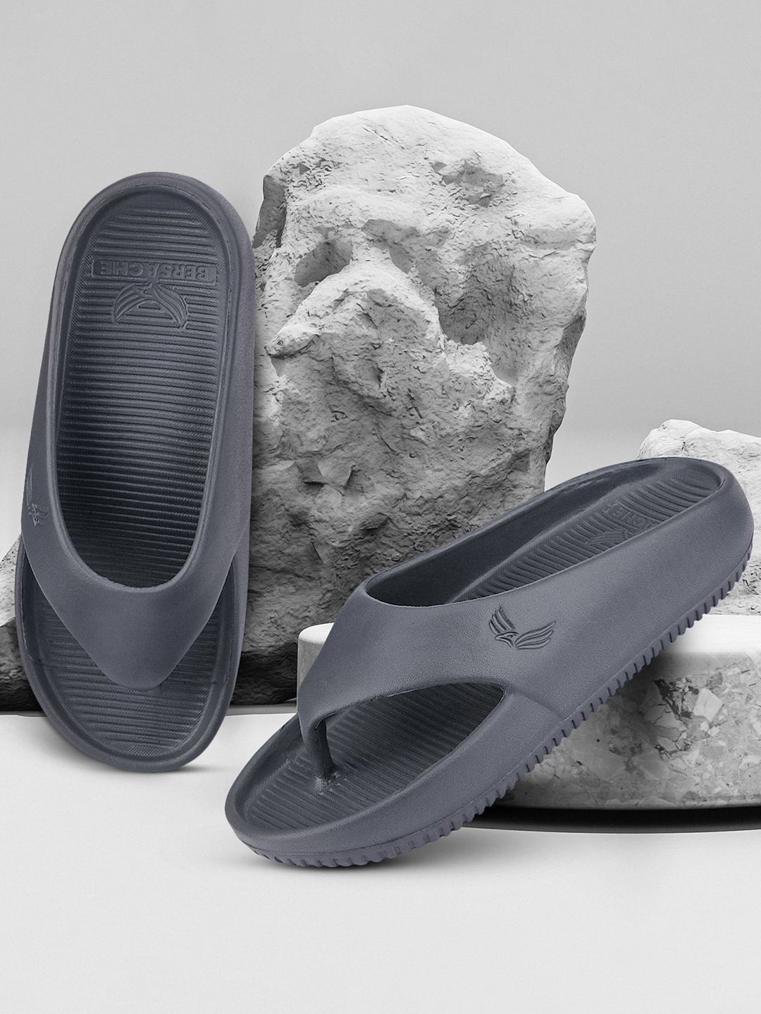 BERSACHE Men Slip-On-picture-45