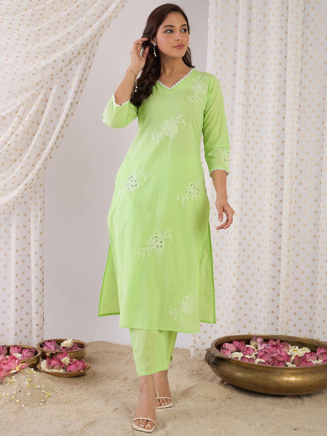 Indo Era Floral Printed V-Neck Pure Cotton Straight Kurta With Trousers-picture-26