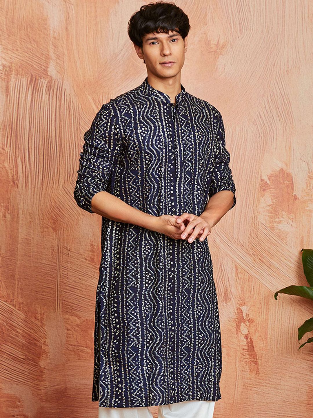 VASTRAMAY Bandhani Printed Mandarin Collar Straight Kurta-image-44