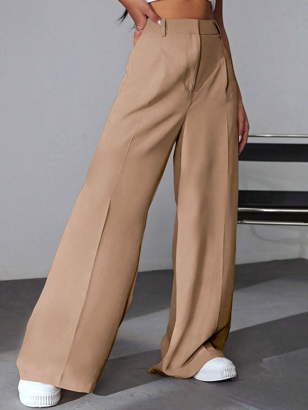 SZN Women High-Rise Trousers