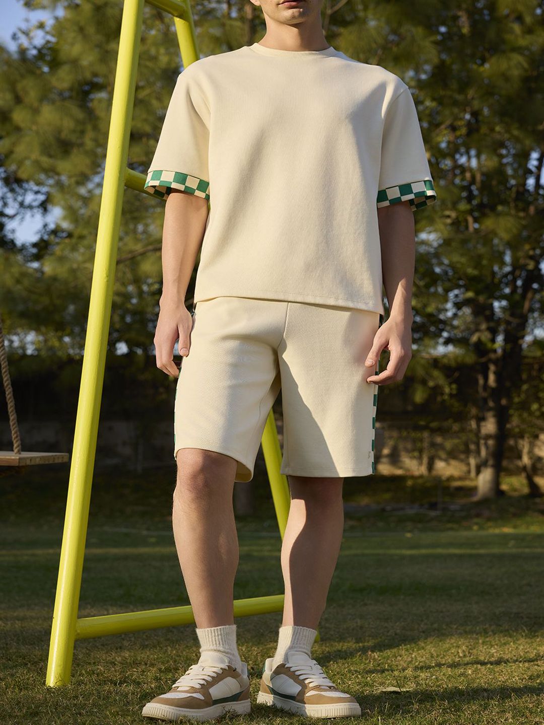 Muvazo Men Regular Fit Mid-Rise Cotton Shorts-picture-58