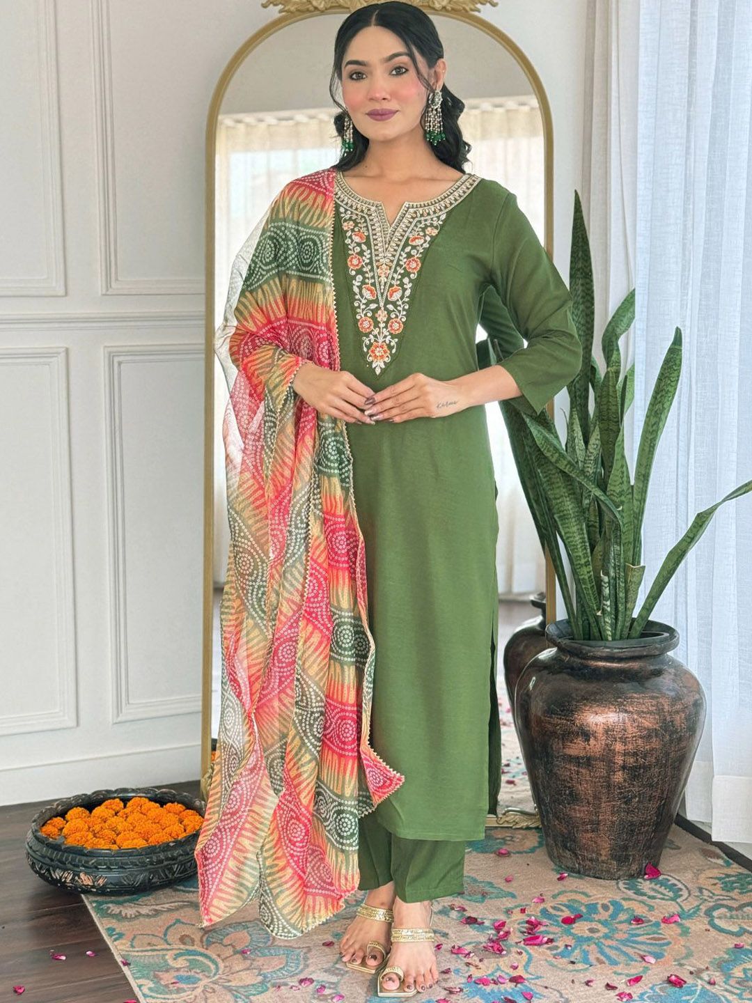 J.KANJI Women Bandhani Yoke Design Regular Thread Work Kurta with Trousers & With Dupatta-picture-37
