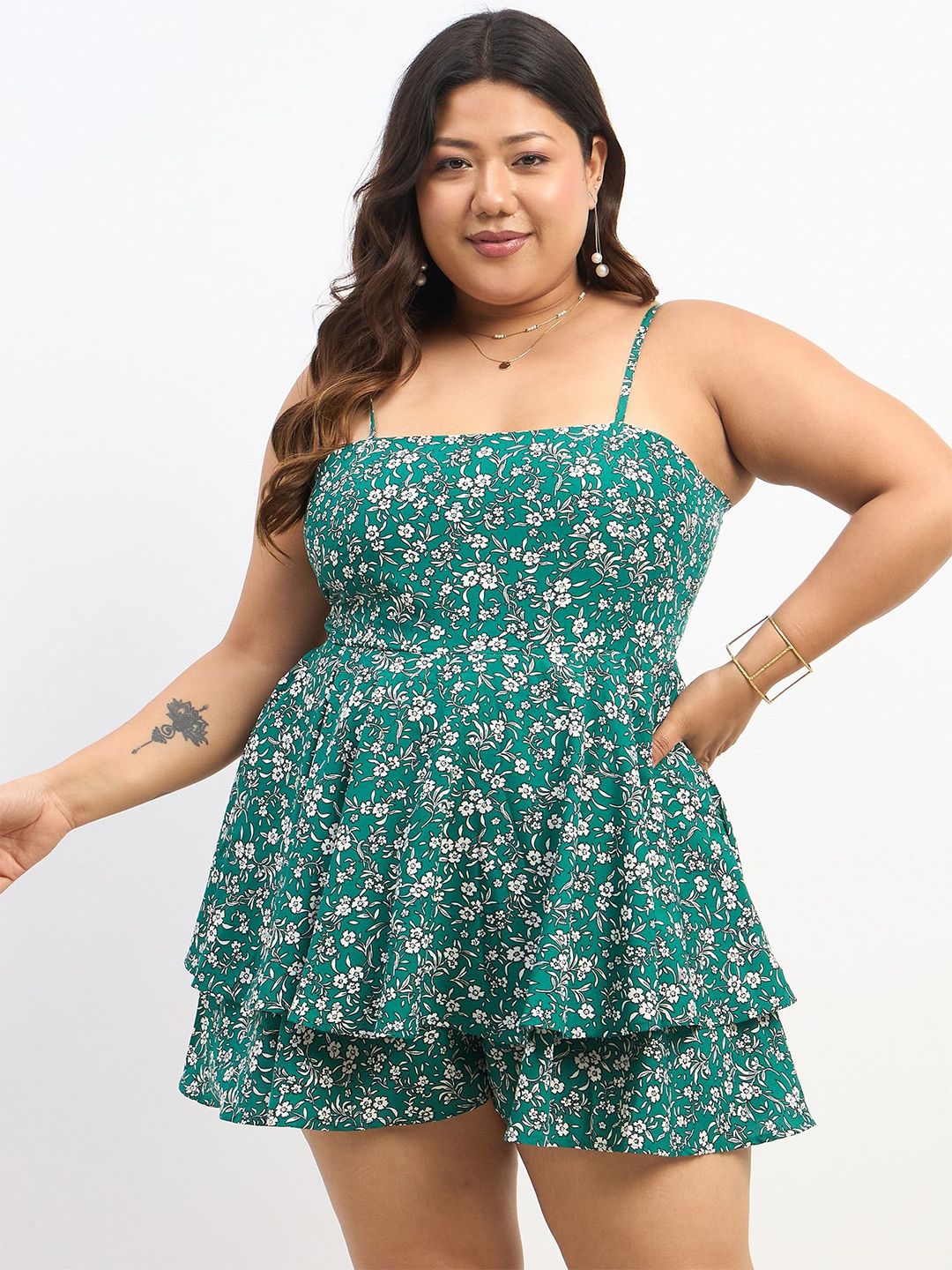 Berrylush Curve Women Plus Size Printed with Layered Jumpsuit-picture-19