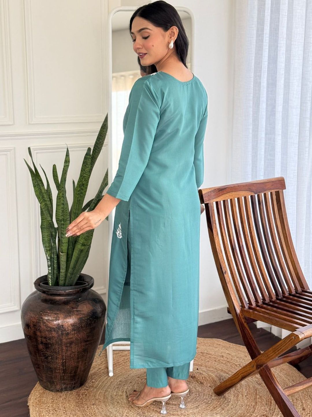Ethnic Motifs Embroidered Thread Work Kurta With Trousers & Dupatta
