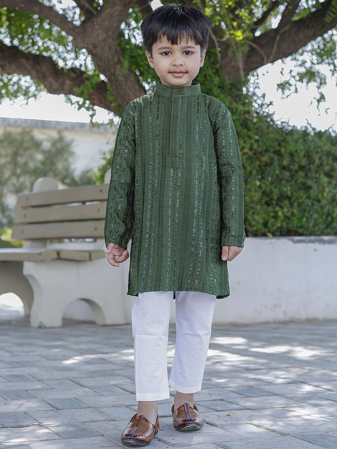 Stuffie Land Boys Embroidered Regular Sequinned Pure Cotton Kurta with Trousers-picture-28