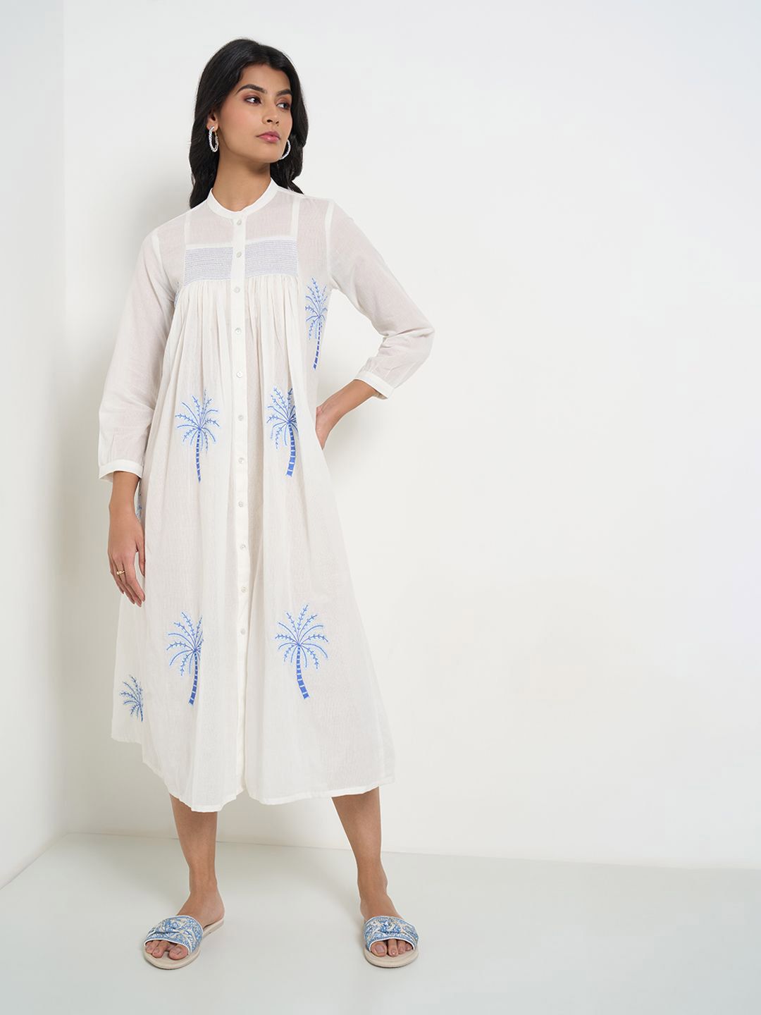 AKKRITI BY PANTALOONS Floral Embroidered A-Line Midi Dress-picture-35