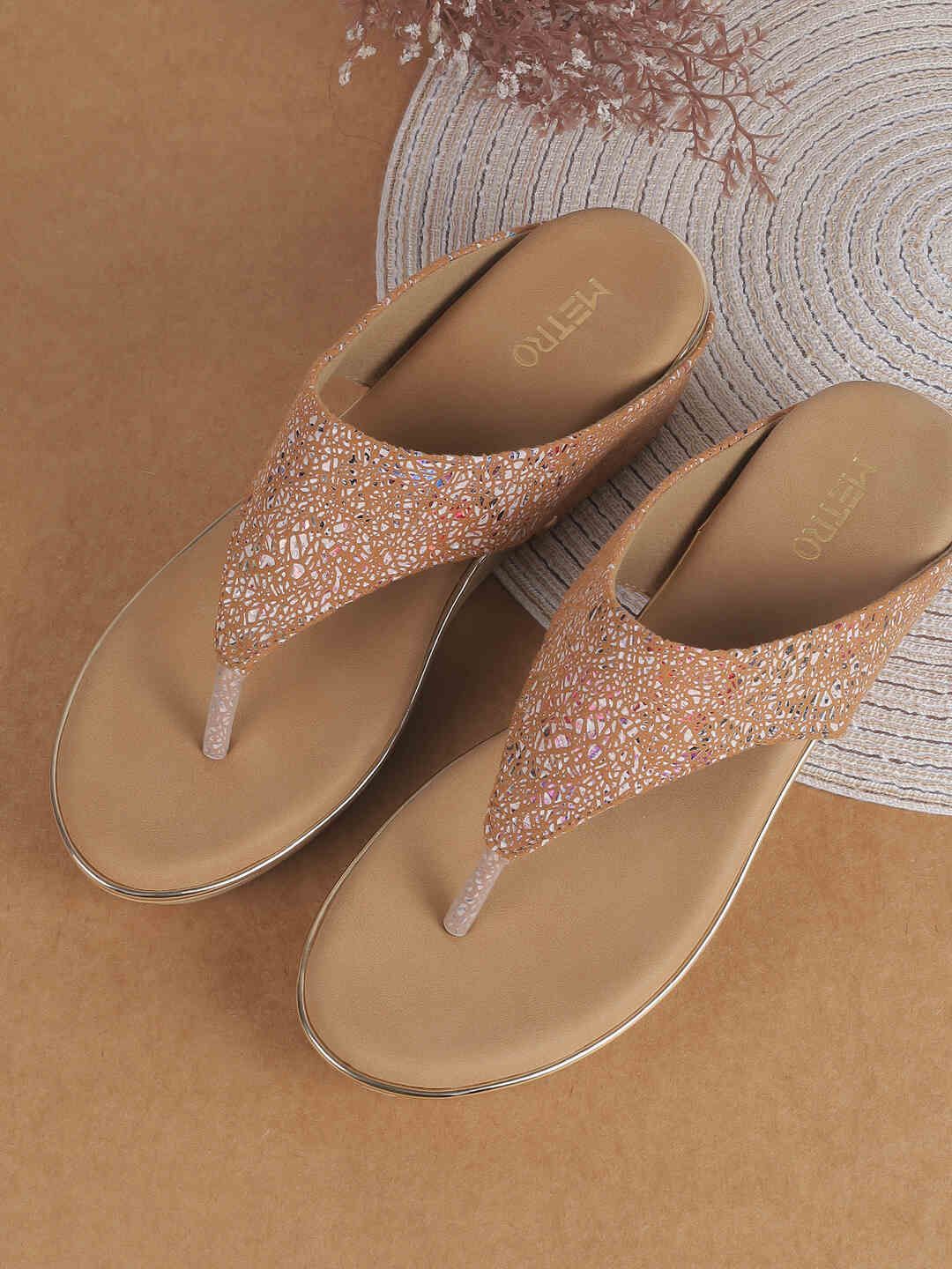 Metro Embellished Kitten with-picture-16