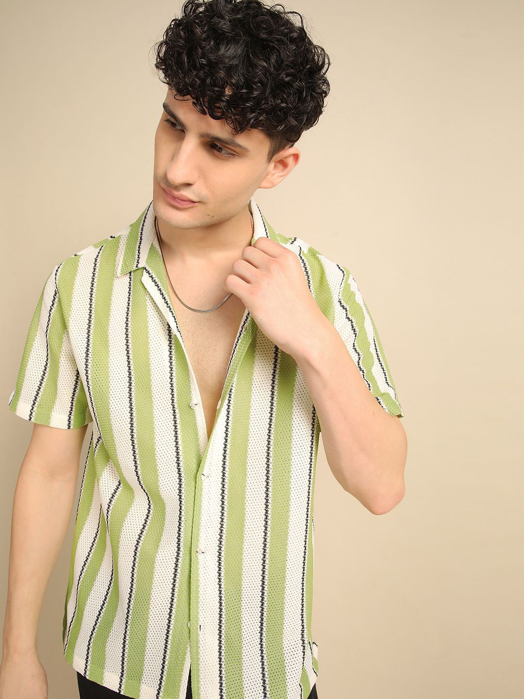 THE BEETEL HOUSE Men Relaxed Fit Cuban Collar Vertical Striped Casual Shirt-picture-36
