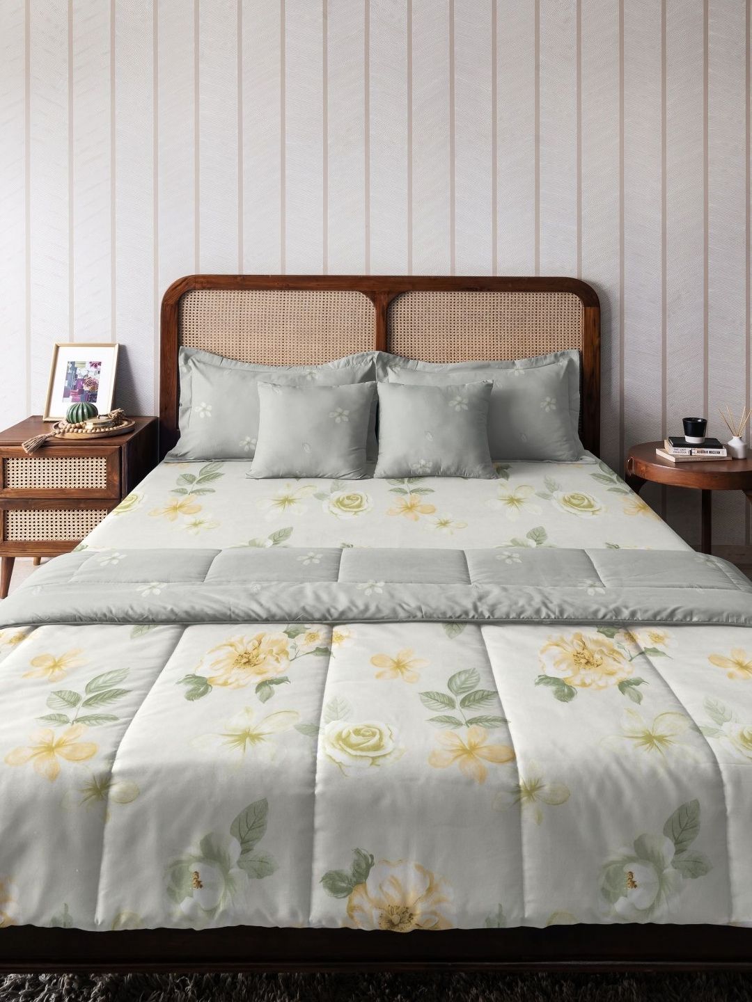 The Happy Pod Floral Microfiber Queen Bedding Set - Comforter Bedsheet & 2 Pillow Covers-image-16