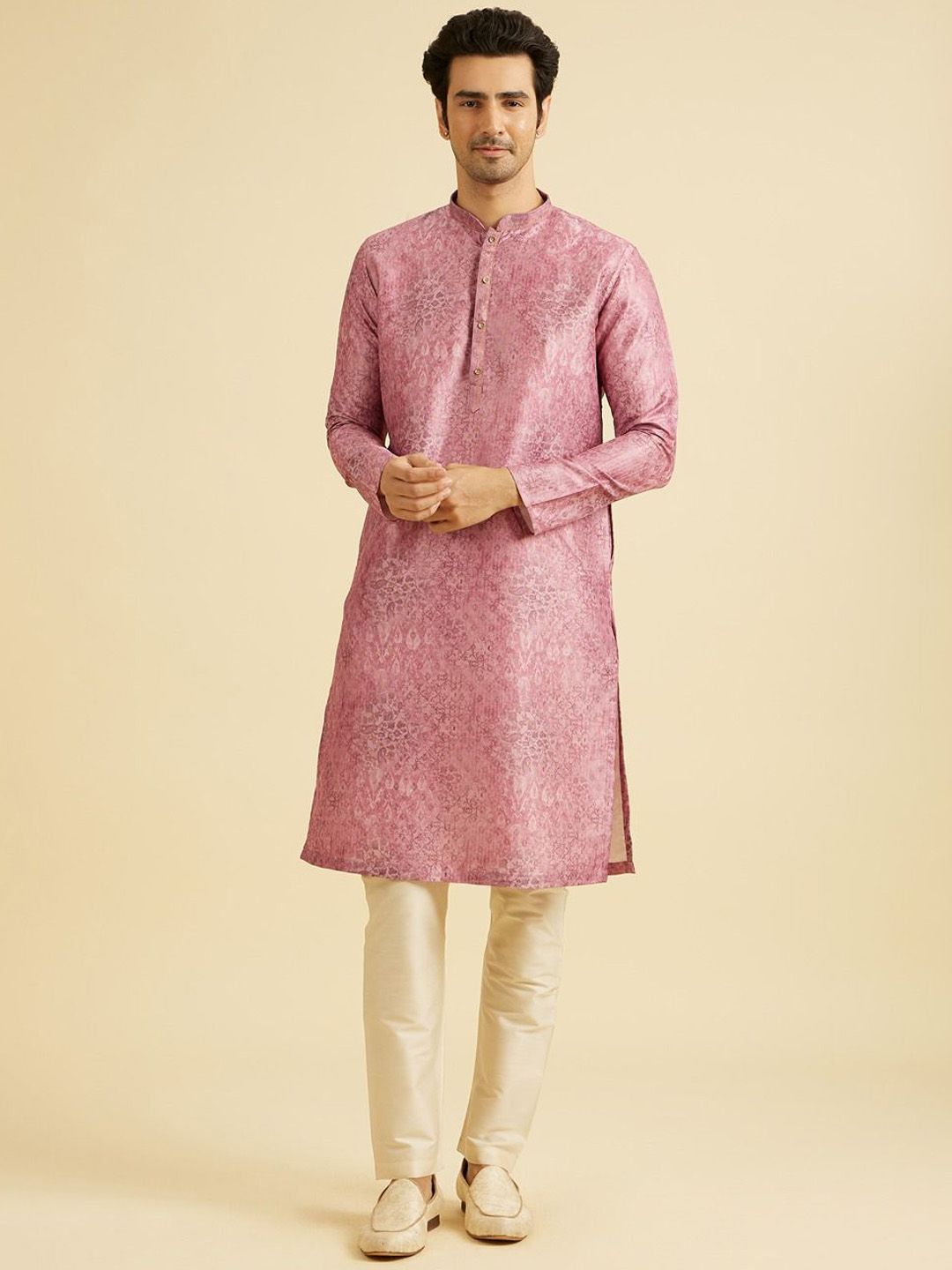 Manyavar Floral Woven Design Mandarin Collar Thread Work Art Silk Kurta And Pyjamas-picture-23