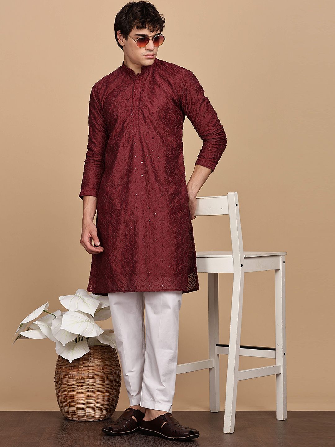 Anouk Geometric Embroidered Thread Work Cotton Straight Kurta-picture-37