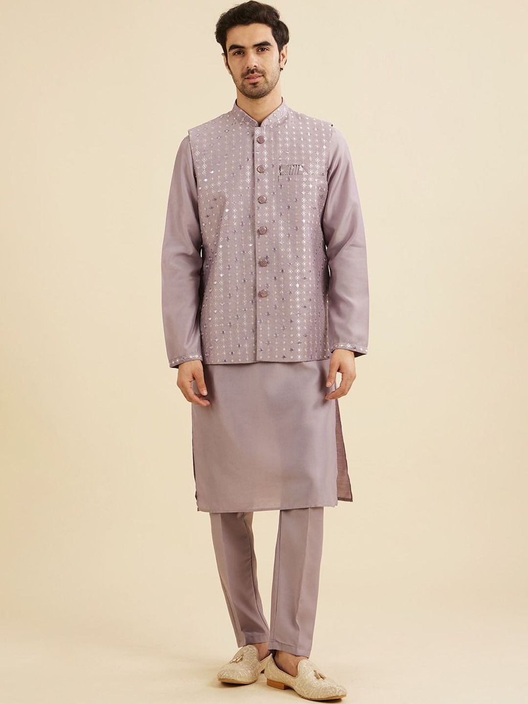 Manyavar Sequinned Mandarin Collar Straight Kurta And Trouser With Jacket-picture-11
